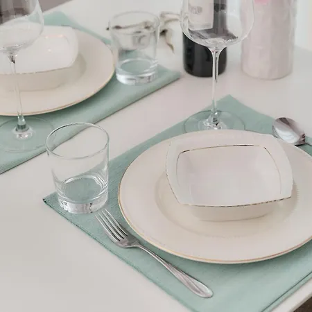 Two Level 2waters By Renters Breslau