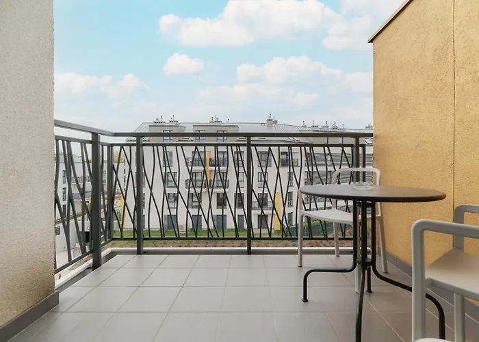 Two Level 2waters By Renters *